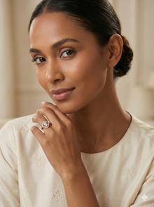 The Rose Gold Geometric Oval Floating Diamond Ring