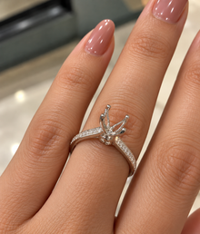 Lab Grown Diamond Halo Gold Vintage-Inspired Ring for Women in 14KT Gold