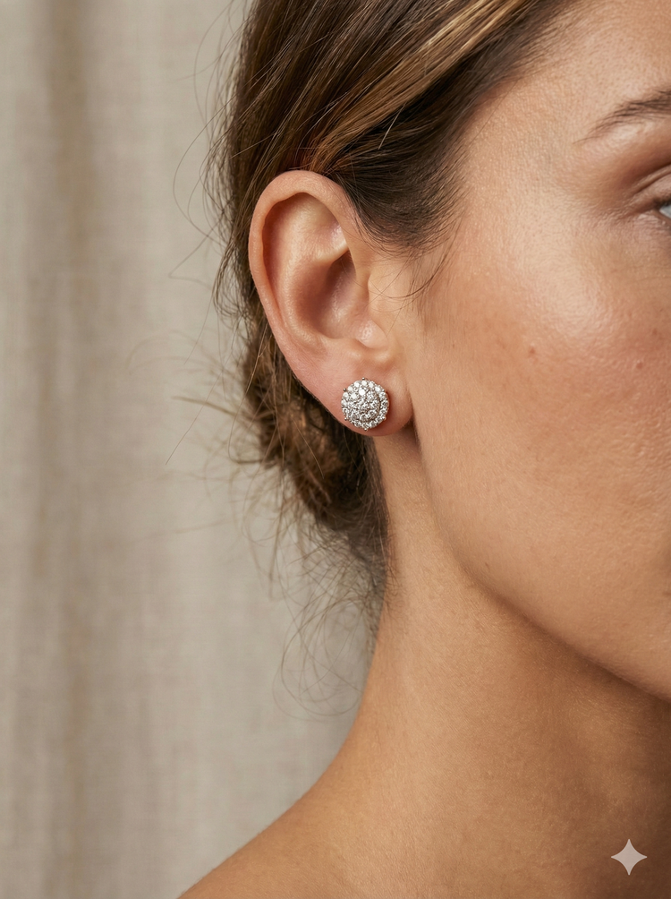 The Brilliant Round Cluster Diamond Tops