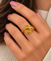 Contemporary Ring for Women in 22KT Gold