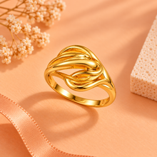 Contemporary Ring for Women in 22KT Gold