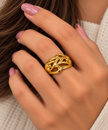 Traditional Ring for Women in 22KT Gold