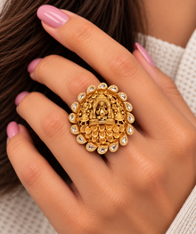Traditional Ring for Women in 22KT Gold